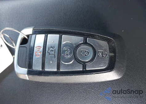 2022 Ford Explorer Xlt z USA, uszkodzony, nr VIN 1FMSK8DH2NGB22192